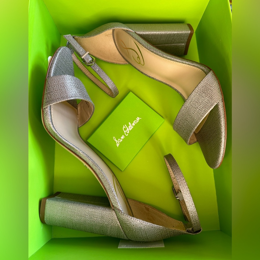 NWT: Sam Edelman Yaro Ankle Strap Sandal in Pewter Metallic, size 8